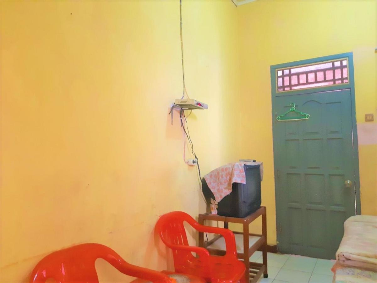Spot On 2969 Hotel Citra Ayu Labuhan Exterior foto