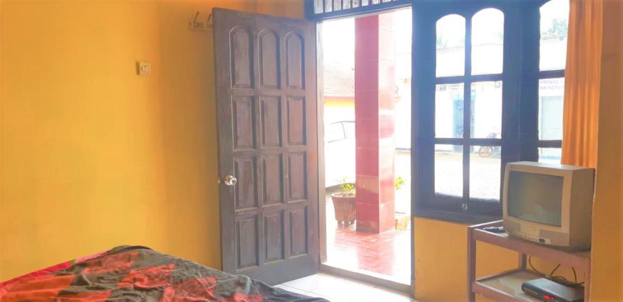 Spot On 2969 Hotel Citra Ayu Labuhan Exterior foto